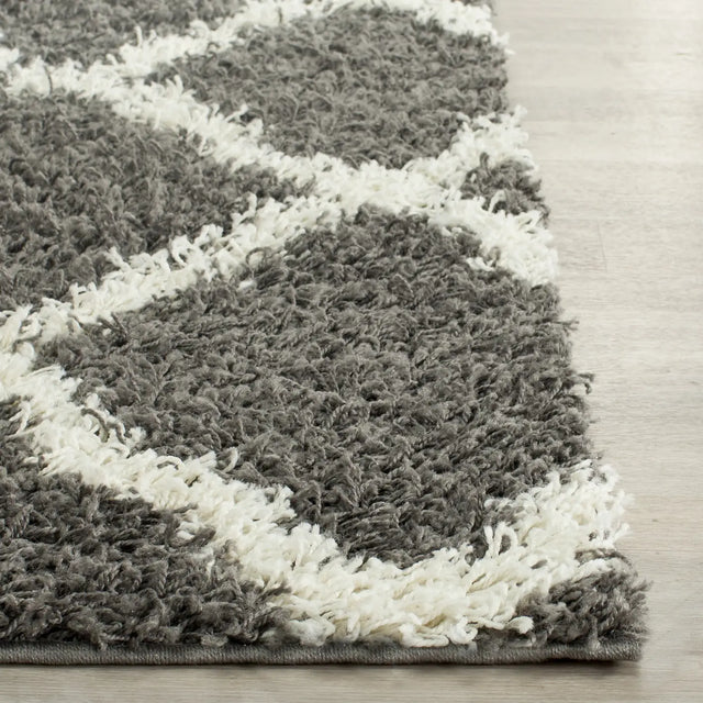 Safavieh Sgd-Dallas Shag 2'-3" x 10'-0" Rug in Dark Grey / Ivory