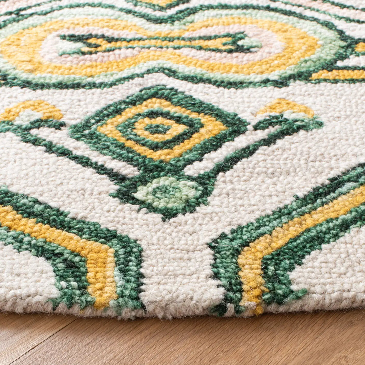 Safavieh Aspen 7'-0" x 7'-0" Rug in Ivory / Yellow