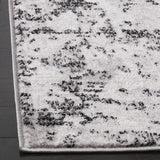 Safavieh Skyler 5'-1" x 7'-6" Rug in Charcoal / Ivory