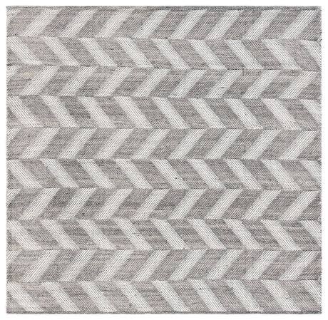 Safavieh Kilim 6'-0" x 6'-0" Rug in Grey / Ivory