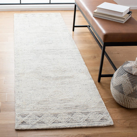 Safavieh Abstract 2'-3" x 10'-0" Rug in Ivory / Grey