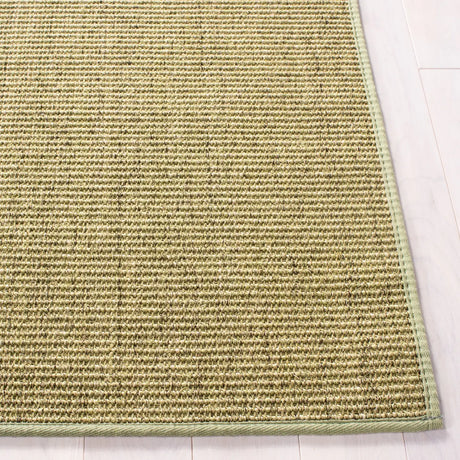 Safavieh Martha Stewart 5'-0" x 7'-0" Rug in Green