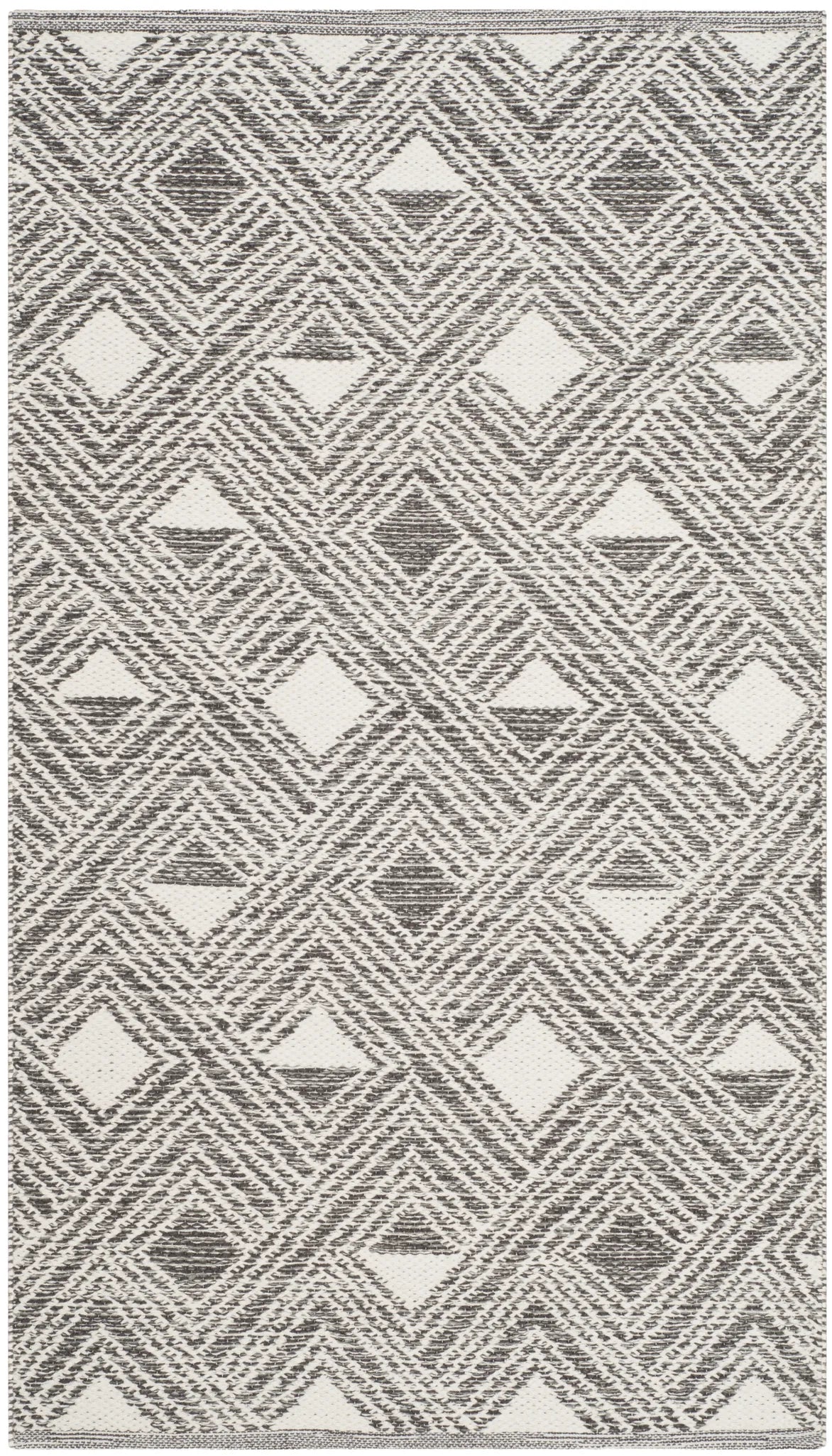 Safavieh Montauk 2'-3" x 3'-9" Rug in Charcoal / Ivory