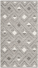 Safavieh Montauk 2'-3" x 3'-9" Rug in Charcoal / Ivory