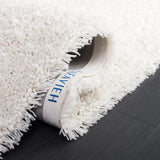 Safavieh Shag 4'-0" x 6'-0" Rug in Ivory