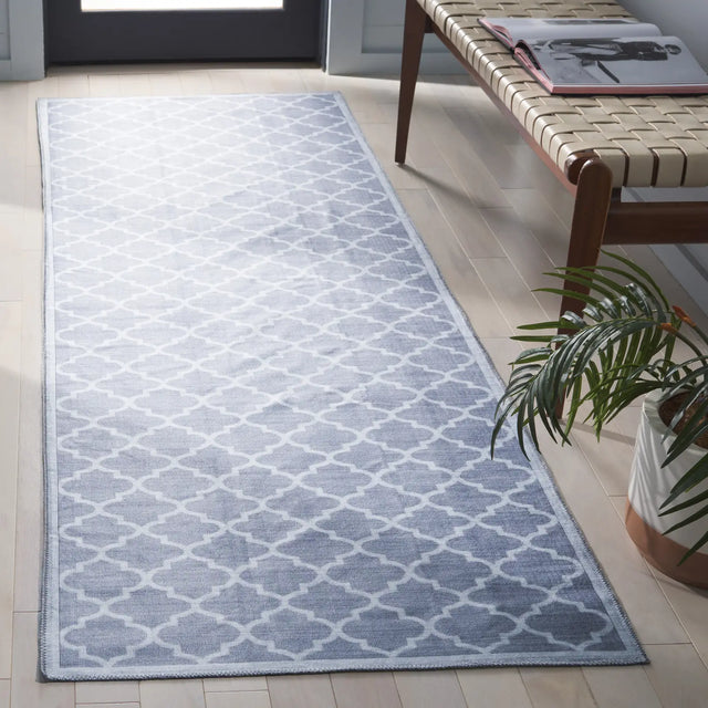 Safavieh Arizona 2'-6" x 8'-0" Rug in Grey / Ivory