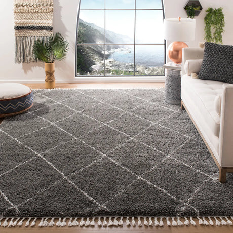 Safavieh Moroccan Fringe Shag 8'-0" x 10'-0" Rug in Grey / Ivory