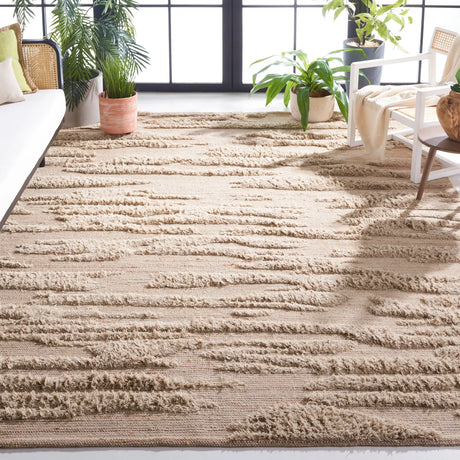 Safavieh Casablanca 8'-0" x 10'-0" Rug in Natural