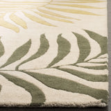 Safavieh Soho 5'-0" x 8'-0" Rug in Beige / Multi