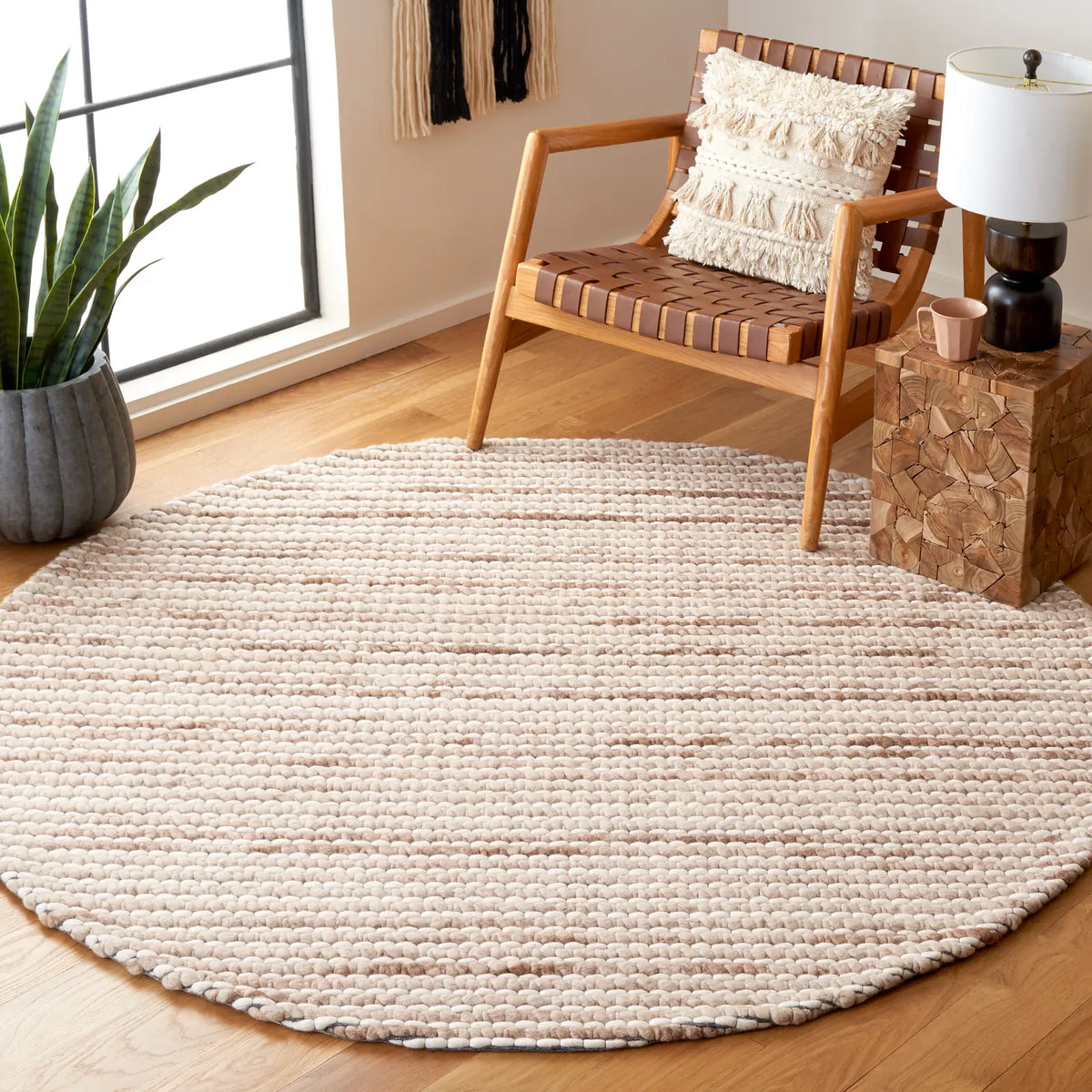 Safavieh Marbella 6'-0" x 6'-0" Rug in Taupe / Ivory