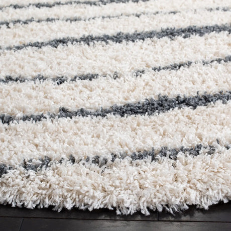 Safavieh Venus Shag 600 5'-3" x 5'-3" Rug in Ivory / Dark Grey