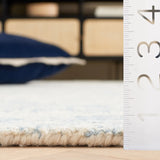 Safavieh Ebony 4'-0" x 6'-0" Rug in Ivory / Blue