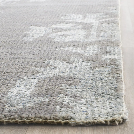 Safavieh Stone Wash 2'-6" x 8'-0" Rug in Grey