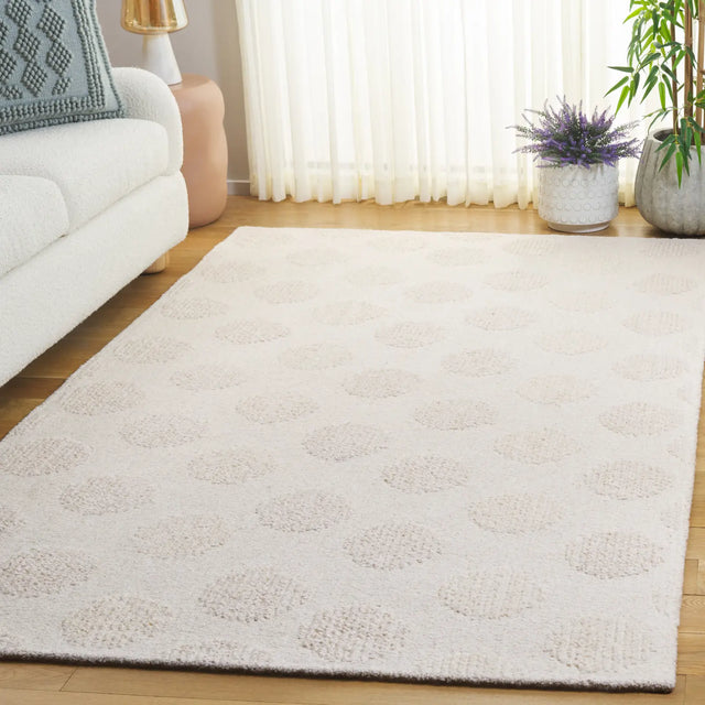 Safavieh Metro 4'-0" x 6'-0" Rug in Ivory