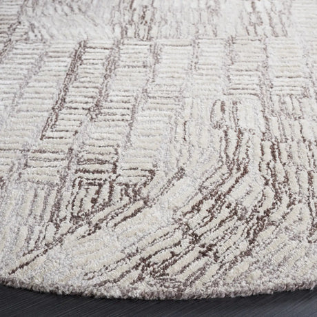 Safavieh Glamour 6'-0" x 6'-0" Rug in Brown / Ivory