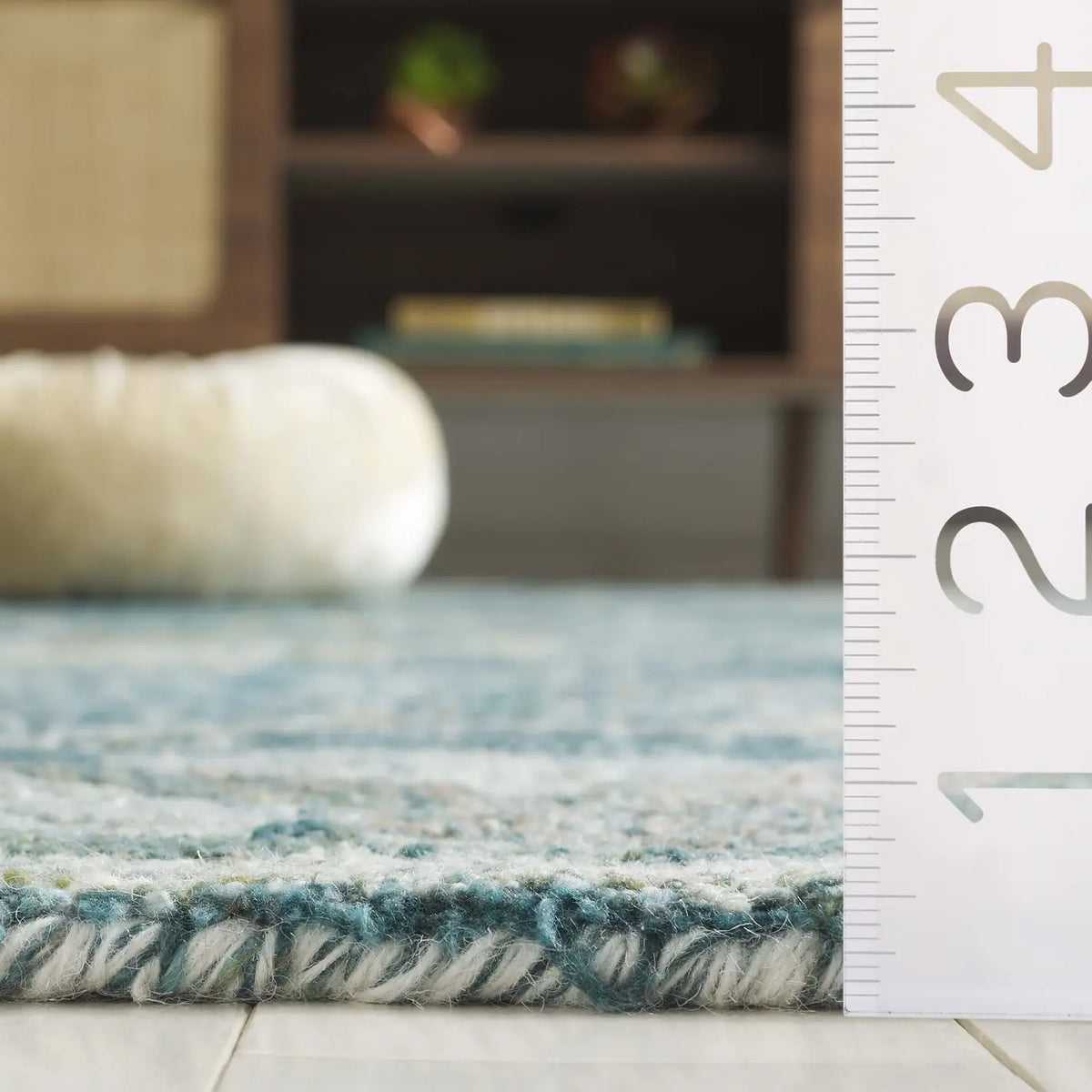 Safavieh Marquee 5'-0" x 8'-0" Rug in Aqua / Green