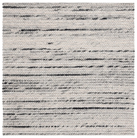 Safavieh Marbella 6'-0" x 6'-0" Rug in Black / Ivory