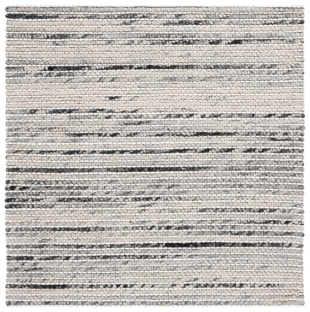 Safavieh Marbella 6'-0" x 6'-0" Rug in Black / Ivory