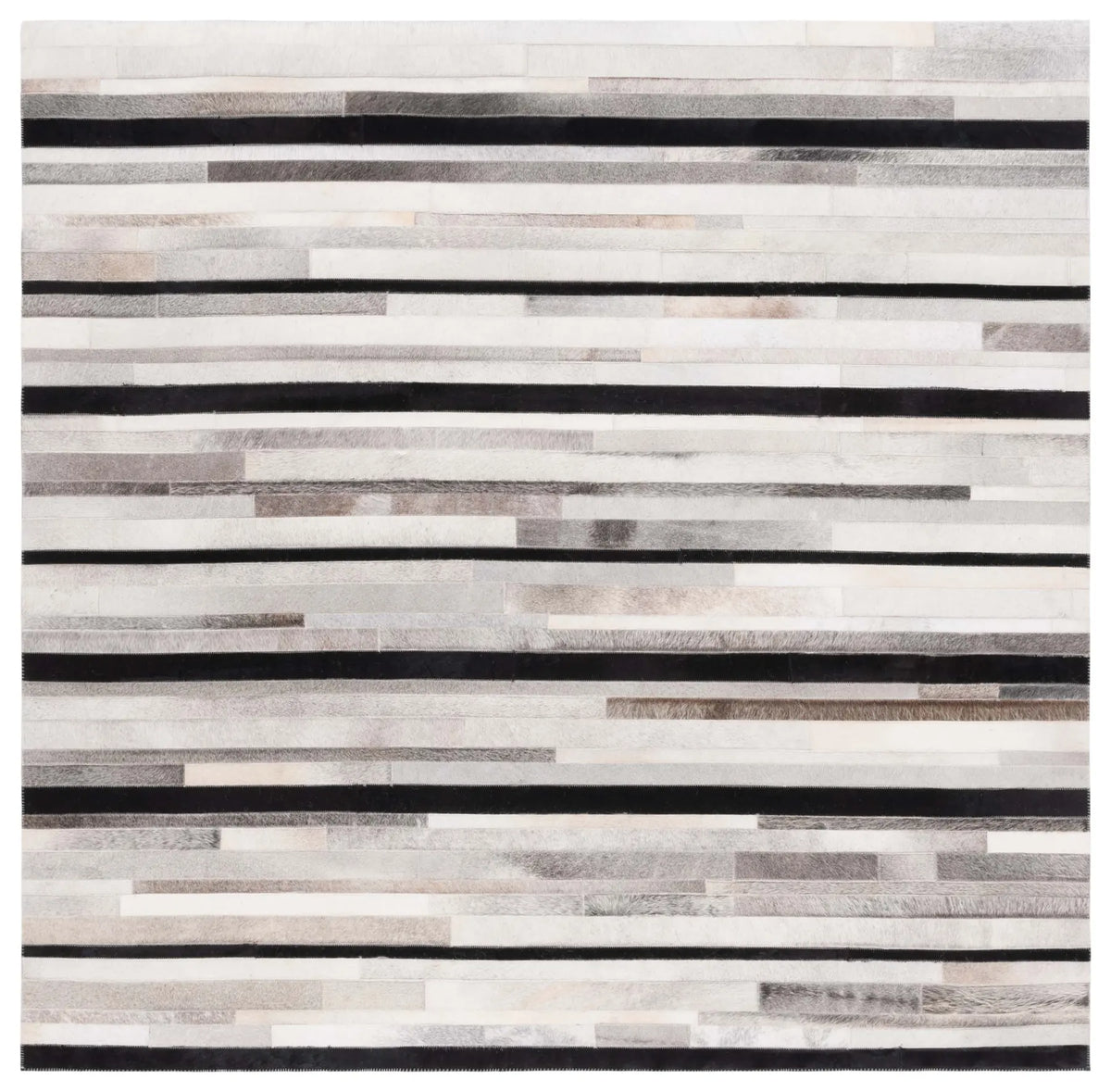 Safavieh Studio Leather 6'-0" x 6'-0" Rug in Ivory / Black