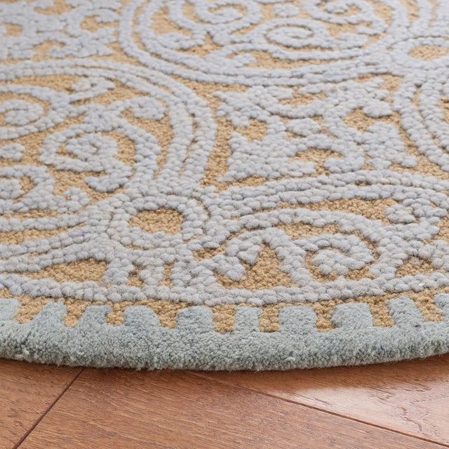 Safavieh Cambridge 6'-0" x 6'-0" Rug in Blue / Gold
