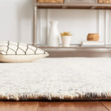 Safavieh Abstract 4'-0" x 6'-0" Rug in Grey / Ivory
