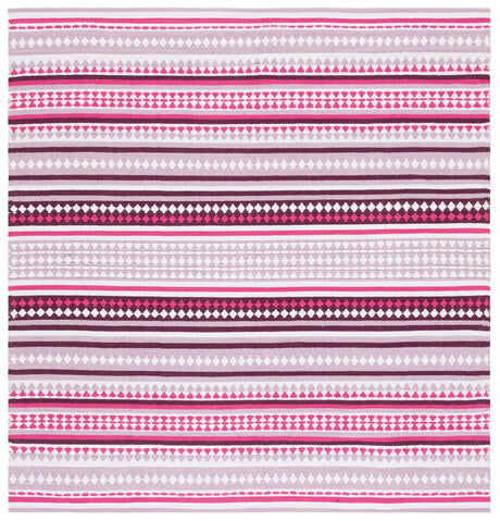 Safavieh Montauk 6'-0" x 6'-0" Rug in Pink / Ivory