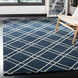 Safavieh Himalaya 4'-0" x 6'-0" Rug in Navy / Silver