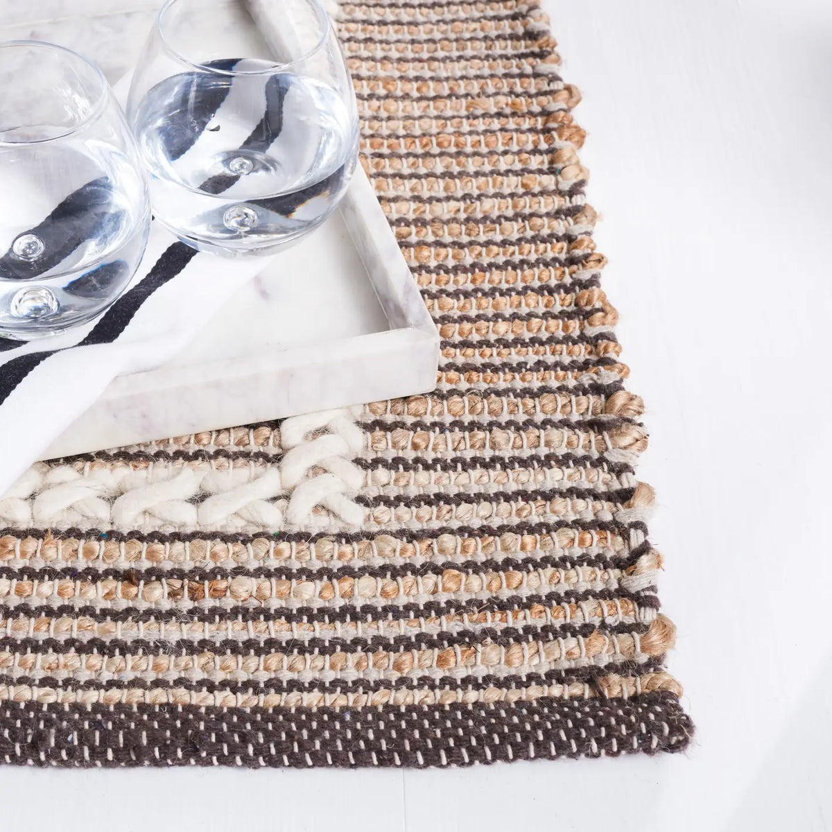 Safavieh Natural Fiber 4'-0" x 6'-0" Rug in Natural / Ivory