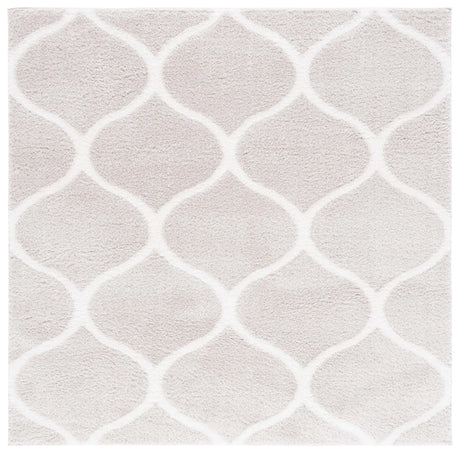 Safavieh Tahoe Shag 6'-7" x 6'-7" Rug in Silver / White