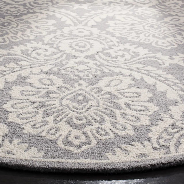 Safavieh Blossom 6'-0" x 6'-0" Rug in Dark Grey / Ivory