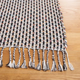 Safavieh Montauk 4'-0" x 6'-0" Rug in Ivory / Black