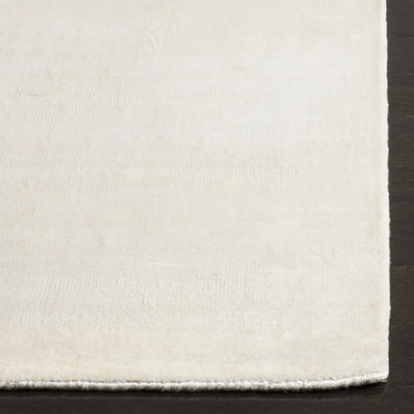 Safavieh Mirage 6'-0" x 9'-0" Rug in White