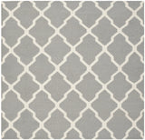 Safavieh Dhurries 6'-0" x 6'-0" Rug in Grey / Ivory