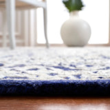 Safavieh Aspen 4'-0" x 6'-0" Rug in Navy / Ivory