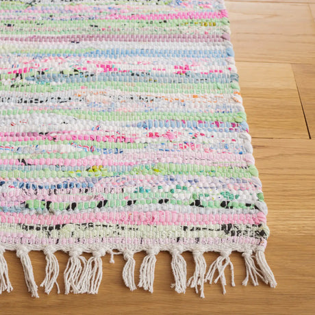 Safavieh Rag Rug 5'-0" x 7'-0" Rug in Light Green / Multi