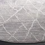 Safavieh Hanna 6'-7" x 6'-7" Rug in Ivory / Light Grey