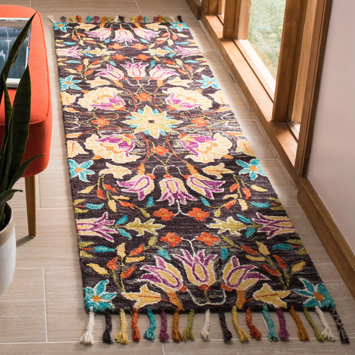 Safavieh Aspen 2'-3" x 7'-0" Rug in Black / Purple