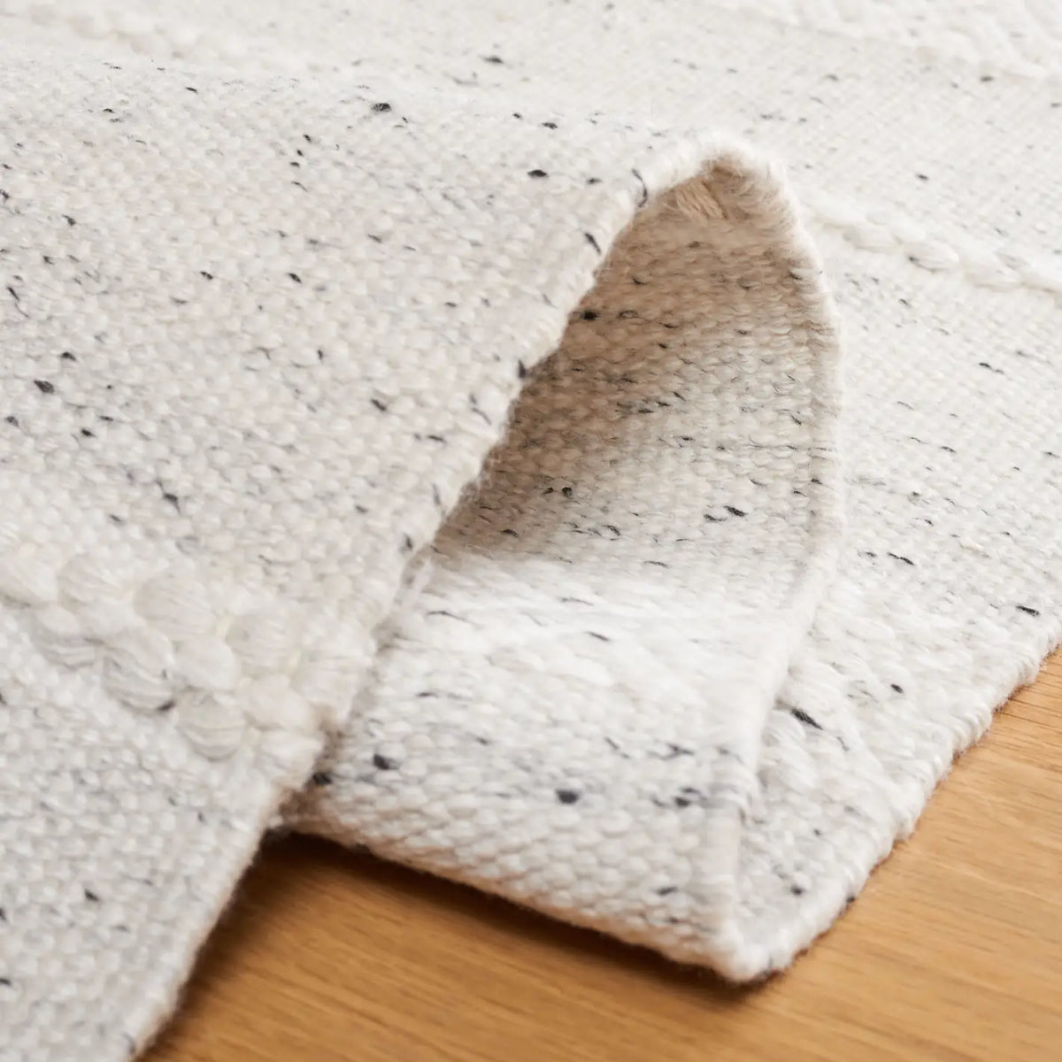 Safavieh Kilim 4'-0" x 6'-0" Rug in Ivory / Grey