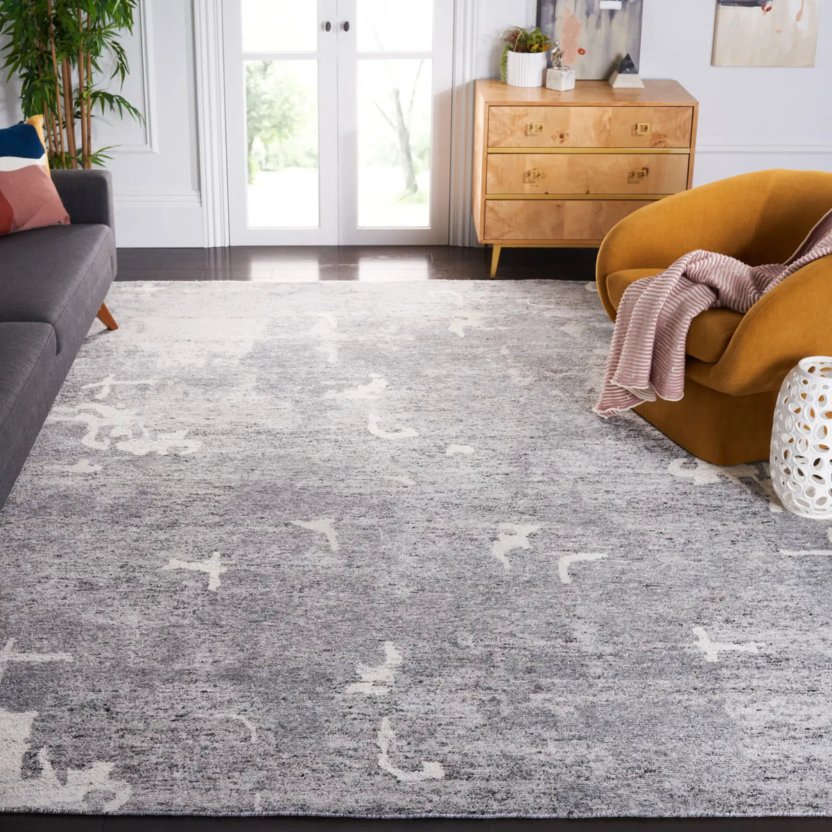 Safavieh Tibetan 10'-0" x 14'-0" Rug in Charcoal