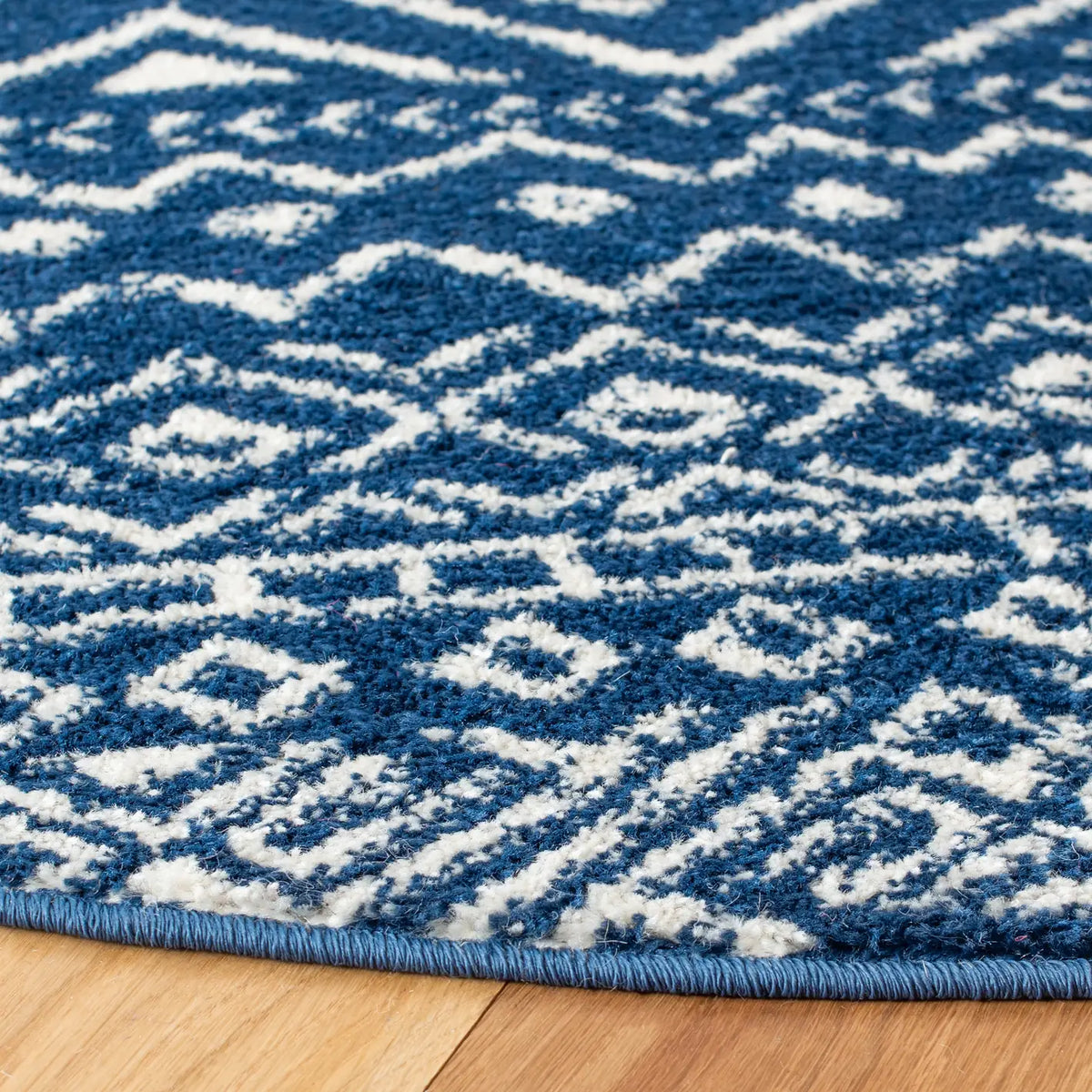 Safavieh Tulum 5'-0" x 5'-0" Rug in Navy / Ivory