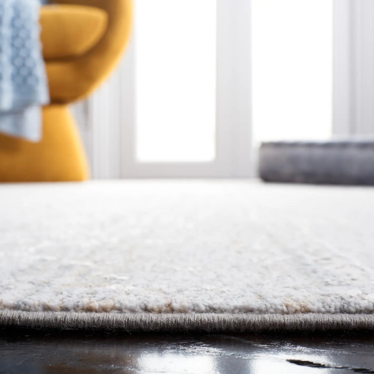 Safavieh Marmara 4'-0" x 6'-0" Rug in Grey / Beige Blue
