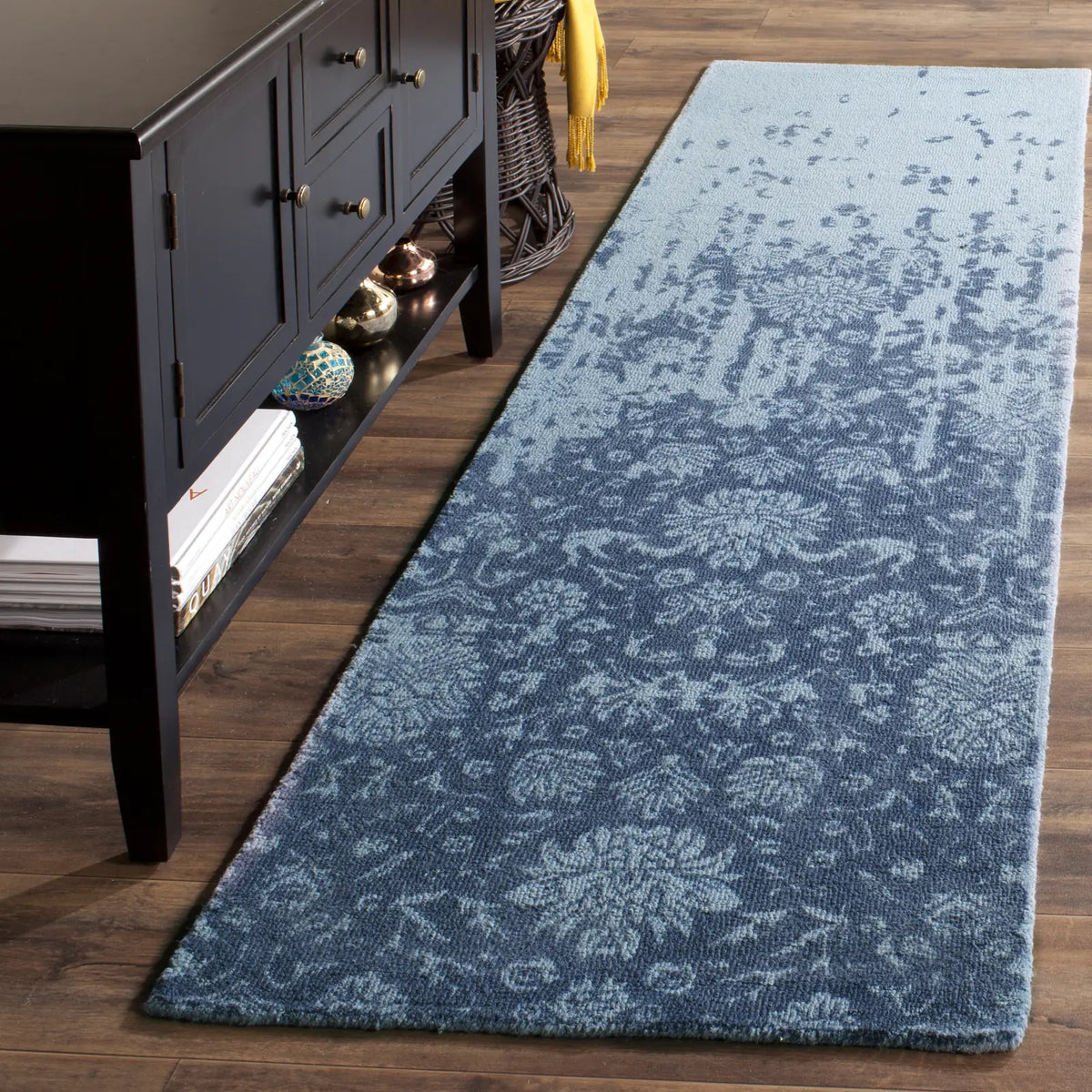 Safavieh Restoration Vintage 2'-3" x 8'-0" Rug in Blue / Dark Blue