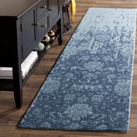 Safavieh Restoration Vintage 2'-3" x 8'-0" Rug in Blue / Dark Blue