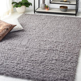 Safavieh Shag 4'-0" x 6'-0" Rug in Grey