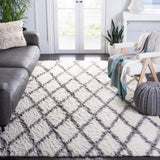Safavieh Kenya 6'-0" x 9'-0" Rug in Ivory / Grey