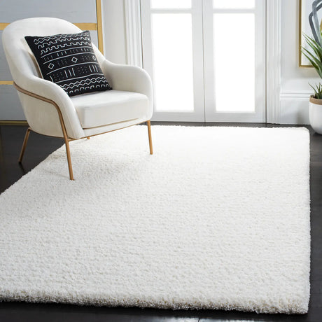 Safavieh Ultimate Shag 4'-0" x 6'-0" Rug in Ivory