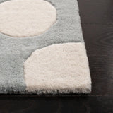 Safavieh Soho 3'-6" x 5'-6" Rug in Grey / Ivory
