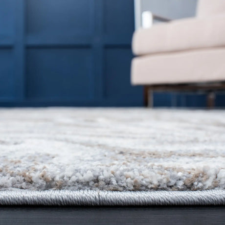 Safavieh Cyrus Shag 4'-5" x 6'-5" Rug in Beige / Grey