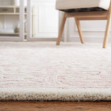 Safavieh Metro 4'-0" x 6'-0" Rug in Pink / Ivory
