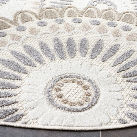Safavieh Cabana 5'-3" x 5'-3" Rug in Grey / Ivory